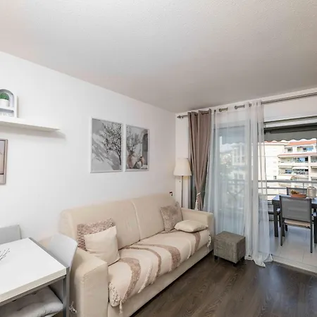 Azur Elegance, Piscine & Plages Apartamento *