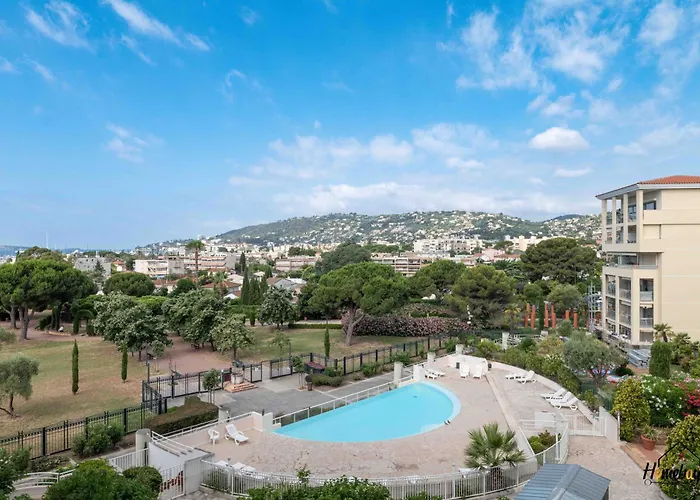 Azur Elegance, Piscine & Plages Apartment