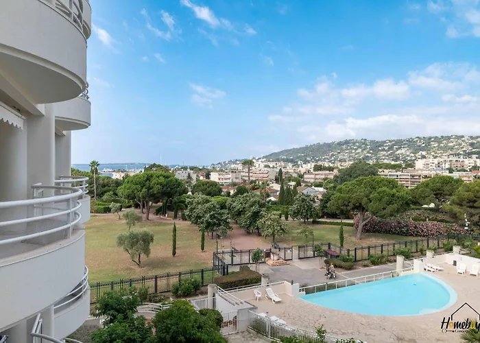 Azur Elegance, Piscine & Plages Apartment